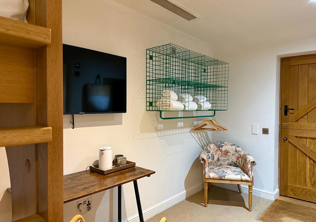 Hotel The Ridings At Theobalds Park Goff's Oak Esterno foto