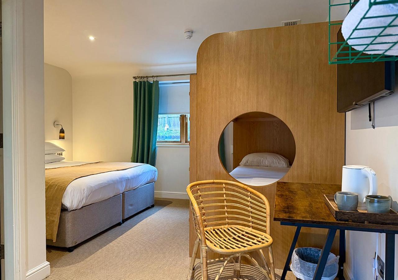 Hotel The Ridings At Theobalds Park Goff's Oak Esterno foto